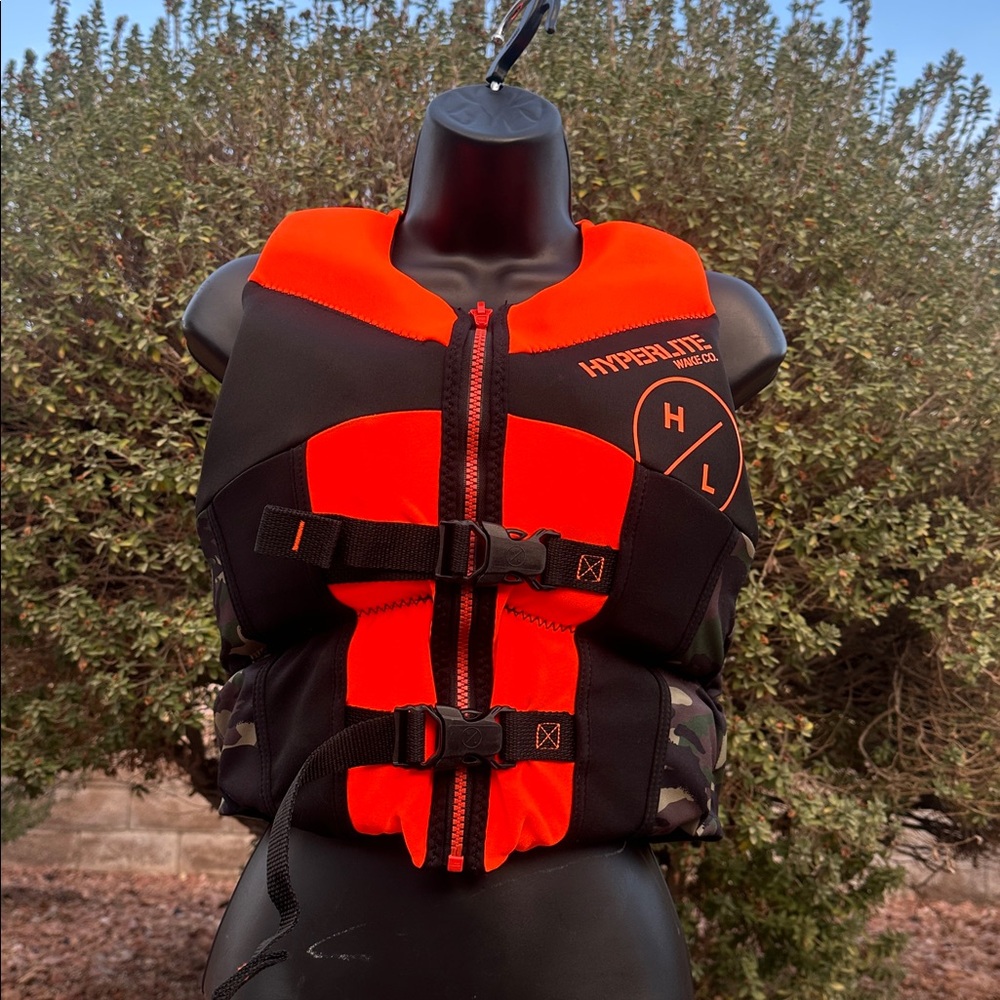 Hyperlite Orange and Black Life Vest - Picture 16 of 17
